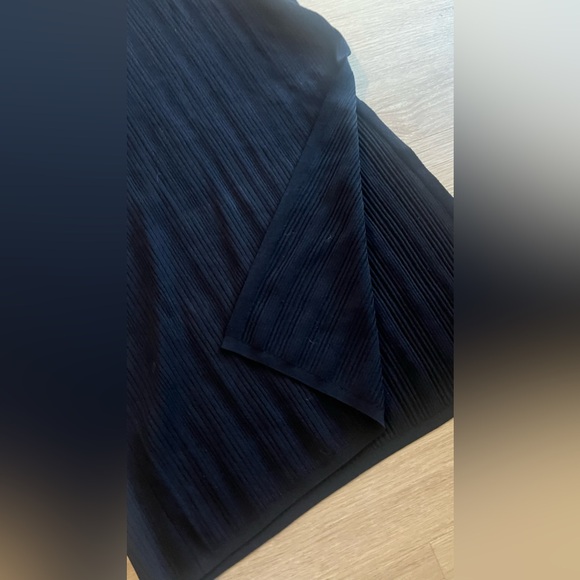 Black 2 Piece Skirt Set - Picture 4 of 5